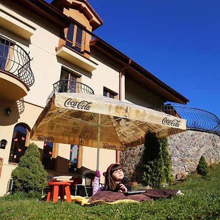 Penzión na Slnečnej stráni Vyhne Exterior foto